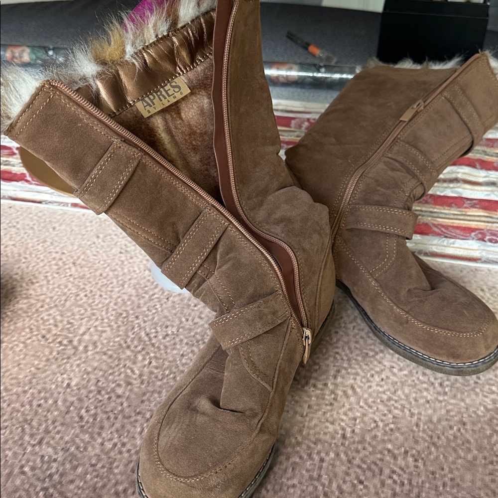 Apres faux fur lined boots